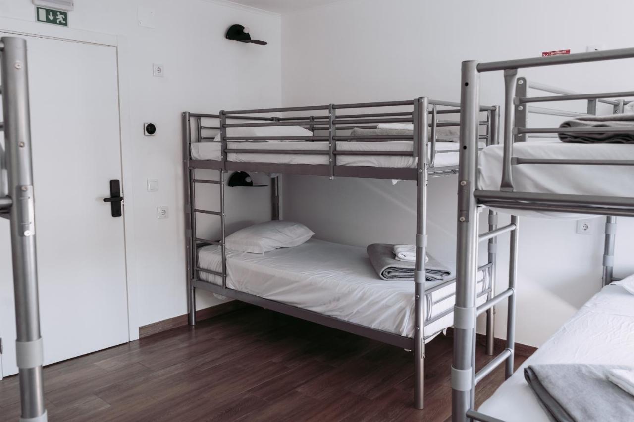 Хостел Middle Point Sardoal Экстерьер фото