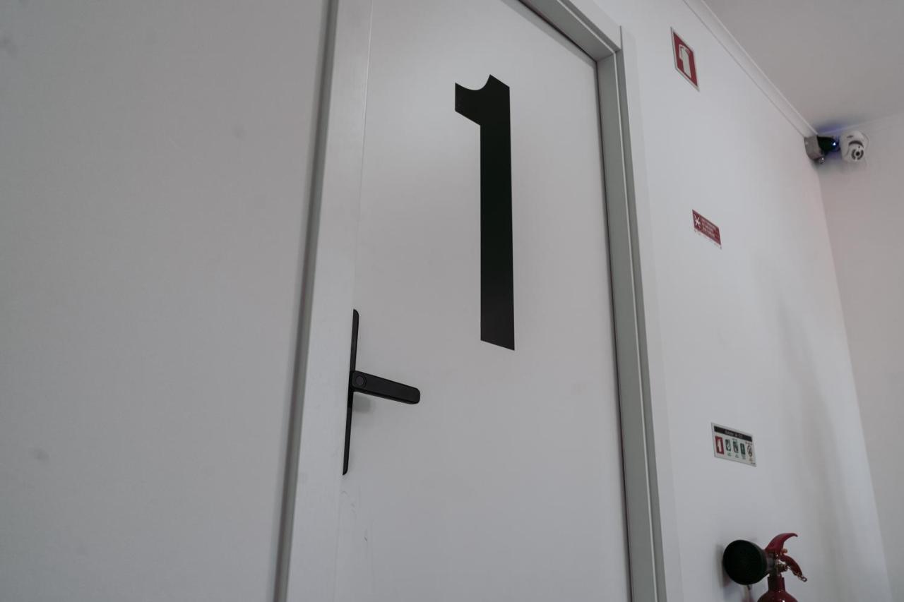 Хостел Middle Point Sardoal Экстерьер фото
