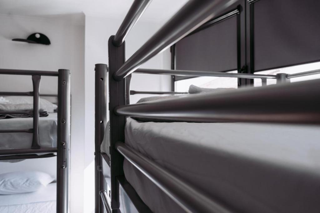 Хостел Middle Point Sardoal Экстерьер фото
